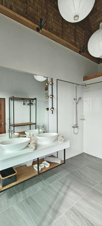 Villa On The Rock - 360 Bay View تونغ سالا المظهر الخارجي الصورة